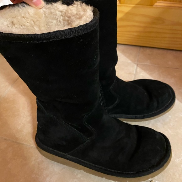 Boots - Picture 1 of 5